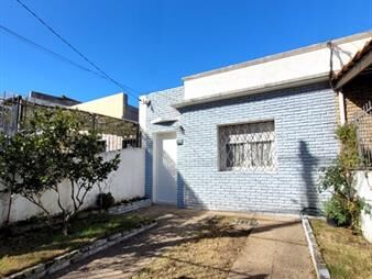https://www.gallito.com.uy/venta-ph-en-malvin-2-dormitorios-con-cochera-inmuebles-27671041