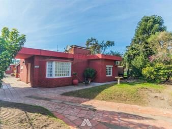 https://www.gallito.com.uy/venta-casa-lagomar-sur-2-dorm-mas-cabaña-inmuebles-27569779