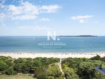 https://web5.gallito.com.uy/apartamento-de-2-dormitorios-en-playa-mansa-al-inmuebles-25038645