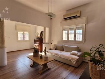 https://web5.gallito.com.uy/casa-de-3-dormitorios-en-venta-en-sayago-con-garaje-x-2-inmuebles-25527035