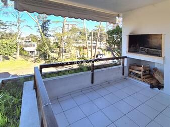 https://web5.gallito.com.uy/apartamento-reciclado-de-3-dormitorios-estufa-a-y-inmuebles-27674592