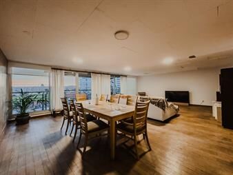 https://www.gallito.com.uy/apartamento-penthouse-3-dormitorios-y-servicio-inmuebles-27615404