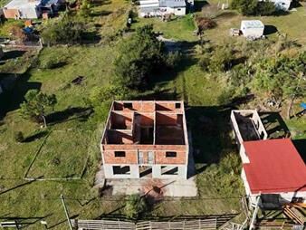 https://www.gallito.com.uy/venta-terreno-con-mejoras-en-pinamar-norte-inmuebles-27332464