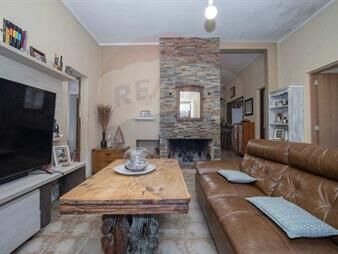 https://www.gallito.com.uy/venta-casa-3-dormitorios-el-pinar-norte-barbacoa-inmuebles-27674671
