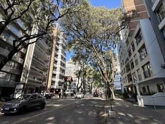 https://web5.gallito.com.uy/venta-apartamento-1-dormitorio-garage-punta-carretas-inmuebles-27666646