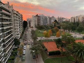 https://web5.gallito.com.uy/apartamento-punta-carretas-venta-3-dormitorios-leyenda-patr-inmuebles-18311713