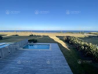 https://web5.gallito.com.uy/alquiler-temporal-apartamento-4-dormitorios-playa-brava-pu-inmuebles-26029612