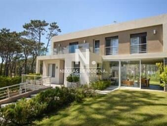 https://www.gallito.com.uy/excelente-propiedad-en-barrio-privado-cinco-a-inmuebles-25034176