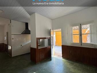 https://www.gallito.com.uy/casa-de-1-dormitorio-en-la-teja-con-garaje-y-parrillero-in-inmuebles-27674369