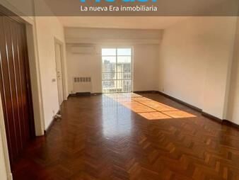 https://www.gallito.com.uy/apartamento-en-alquiler-amplio-sobre-18-de-julio-4-dormitor-inmuebles-27674376