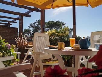 https://web5.gallito.com.uy/apartamento-de-un-dormitorio-en-venta-con-gran-en-inmuebles-24536995