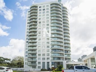 https://web5.gallito.com.uy/apartamento-en-venta-de-3-dormitorios-en-playa-inmuebles-24365489