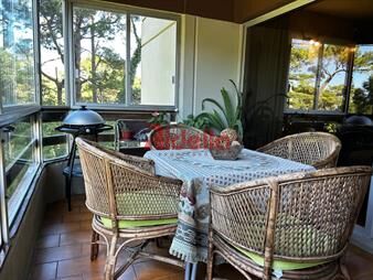 https://web5.gallito.com.uy/apartamento-de-2-dormitorios-mas-depenedencia-de-inmuebles-27026452