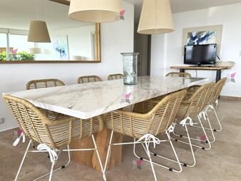 https://web5.gallito.com.uy/apartamento-de-4-dormitorios-en-alquiler-anual-puerto-inmuebles-27091886