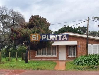 https://www.gallito.com.uy/punta-del-este-ãrea-comercial-pda-5-inmuebles-27610410