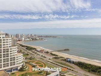 https://web5.gallito.com.uy/apartamento-en-venta-y-alquiler-torre-de-inmuebles-26801745