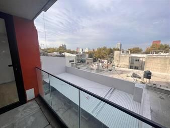 https://web5.gallito.com.uy/venta-apartamento-1-dormitorio-con-terraza-con-renta-cen-inmuebles-27049755