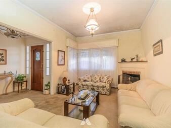 https://web5.gallito.com.uy/venta-casa-4-dor-serv-3-b-ptagorda-gge-piscina-inmuebles-27266235