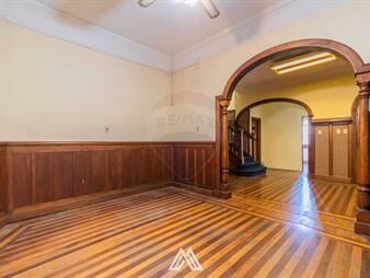 https://web5.gallito.com.uy/venta-casona-con-garaje-en-pocitos-ideal-empresas-inmuebles-27332067