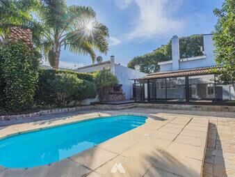 https://web5.gallito.com.uy/venta-casa-carrasco-4-dormitorios-inmuebles-27569073