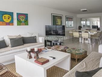 https://web5.gallito.com.uy/apartamento-de-3-dormitorios-en-venta-en-forset-i-inmuebles-25624259