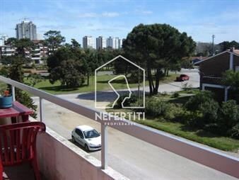 https://web5.gallito.com.uy/venta-apartamento-2-dormitorios-en-aidy-grill-inmuebles-27687879