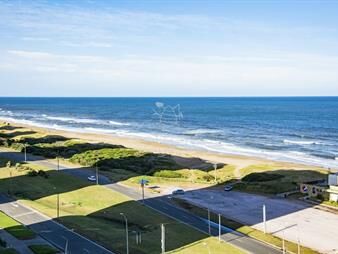 https://web5.gallito.com.uy/hermoso-departamento-en-venta-de-3-dormitorios-inmuebles-27090979