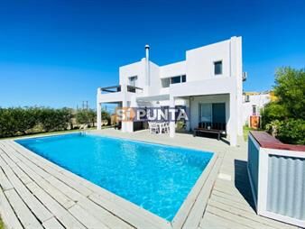 https://web5.gallito.com.uy/casa-en-la-barra-de-5-dormitorios-en-alquiler-de-inmuebles-27609736
