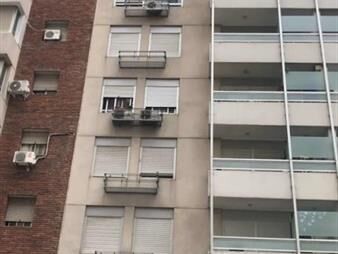 https://www.gallito.com.uy/apto-2-dormitos-1-baño-en-tres-cruces-inmuebles-27687716