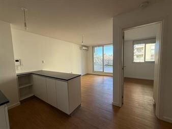 https://www.gallito.com.uy/alquiler-apartamento-1-dormitorio-con-garaje-estrellas-2-inmuebles-27544474
