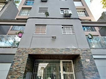 https://web5.gallito.com.uy/venta-apto-2dormitorios-centro-vista-al-mar-balcon-inmuebles-27690882
