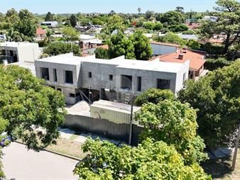 https://web5.gallito.com.uy/venta-casa-de-3-dormitorios-a-estrenar-en-carrasco-norte-inmuebles-26835886