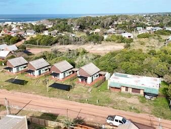 https://www.gallito.com.uy/venta-6-cabañas-en-punta-del-diablo-playa-del-ribero-inmuebles-27688599