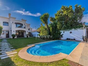 https://web5.gallito.com.uy/casa-en-venta-4-dormitorios-carrasco-montevideo-inmuebles-27666288