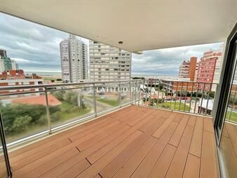 https://web5.gallito.com.uy/onix-apartamento-a-pasos-de-playa-brava-2-en-inmuebles-26946290