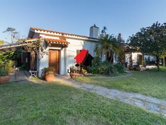 https://www.gallito.com.uy/venta-de-casa-en-playa-mansa-ubicaciã³n-inmuebles-27691419