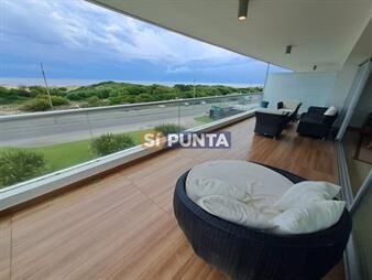 https://web5.gallito.com.uy/apartamento-en-venta-de-3-dormitorios-y-servcio-inmuebles-27608887