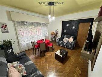 https://web5.gallito.com.uy/apto-en-venta-con-renta-4-dormitorios-2-inmuebles-27042982