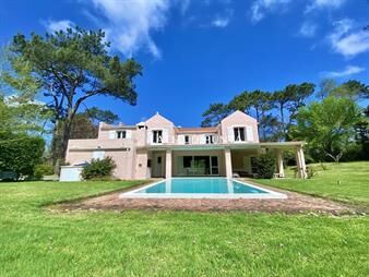 https://www.gallito.com.uy/casa-de-5-dormitorios-en-rincã³n-del-indio-inmuebles-26001022