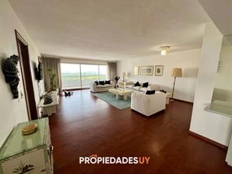 https://web5.gallito.com.uy/gran-planta-de-3-dormitorios-ubicada-en-inmuebles-25541727