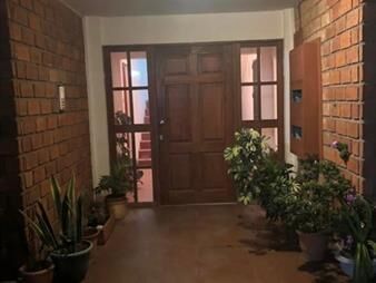 https://web5.gallito.com.uy/apto-en-venta-2-dorm-1-baño-y-patio-en-carrasco-inmuebles-27616018