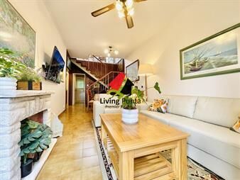 https://web5.gallito.com.uy/en-venta-casa-ph-de-3-dormitorios-parrillero-y-inmuebles-27691714