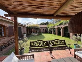 https://www.gallito.com.uy/alquiler-de-temporada-casa-4-dormitorios-y-piscina-inmuebles-27695174