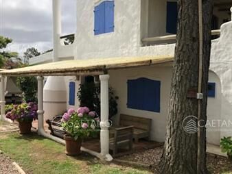 https://web5.gallito.com.uy/alquiler-temporal-casa-5-dormitorios-mãs-la-inmuebles-26015954