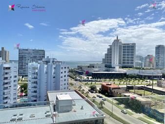 https://web5.gallito.com.uy/alquiler-anual-de-3-suites-en-edificio-artower-con-servicio-inmuebles-26929015