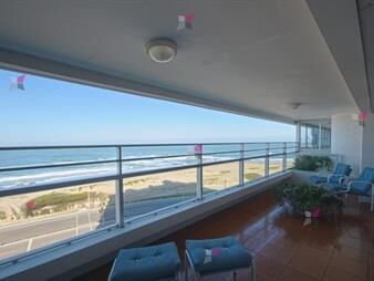 https://web5.gallito.com.uy/apartamento-con-vista-al-mar-en-venta-inmuebles-27091594