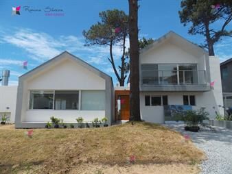 https://web5.gallito.com.uy/venta-de-casa-de-5-dormitorios-en-pinar-del-faro-inmuebles-27092074