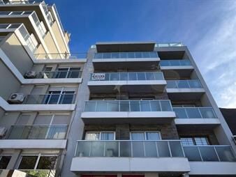 https://web5.gallito.com.uy/alquiler-pocitos-monoambiente-cbalcon-inmuebles-27695548