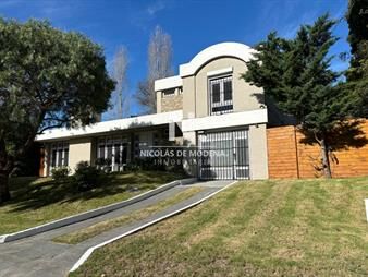 https://web5.gallito.com.uy/excepcional-casa-en-venta-de-4-dormitorios-inmuebles-26114185