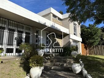 https://web5.gallito.com.uy/venta-casa-4-dormitorios-en-marly-inmuebles-27174520